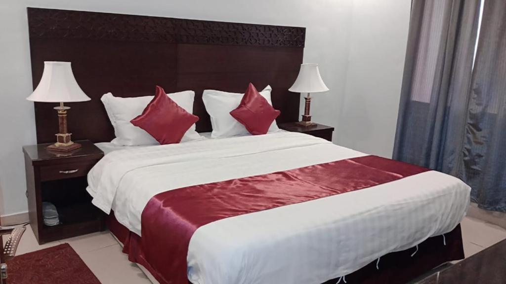 Aparthotel In Taibah Medyna Zewnętrze zdjęcie