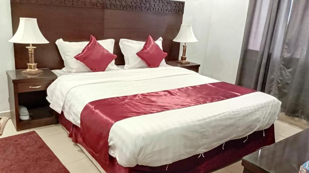 Aparthotel In Taibah Medyna Zewnętrze zdjęcie